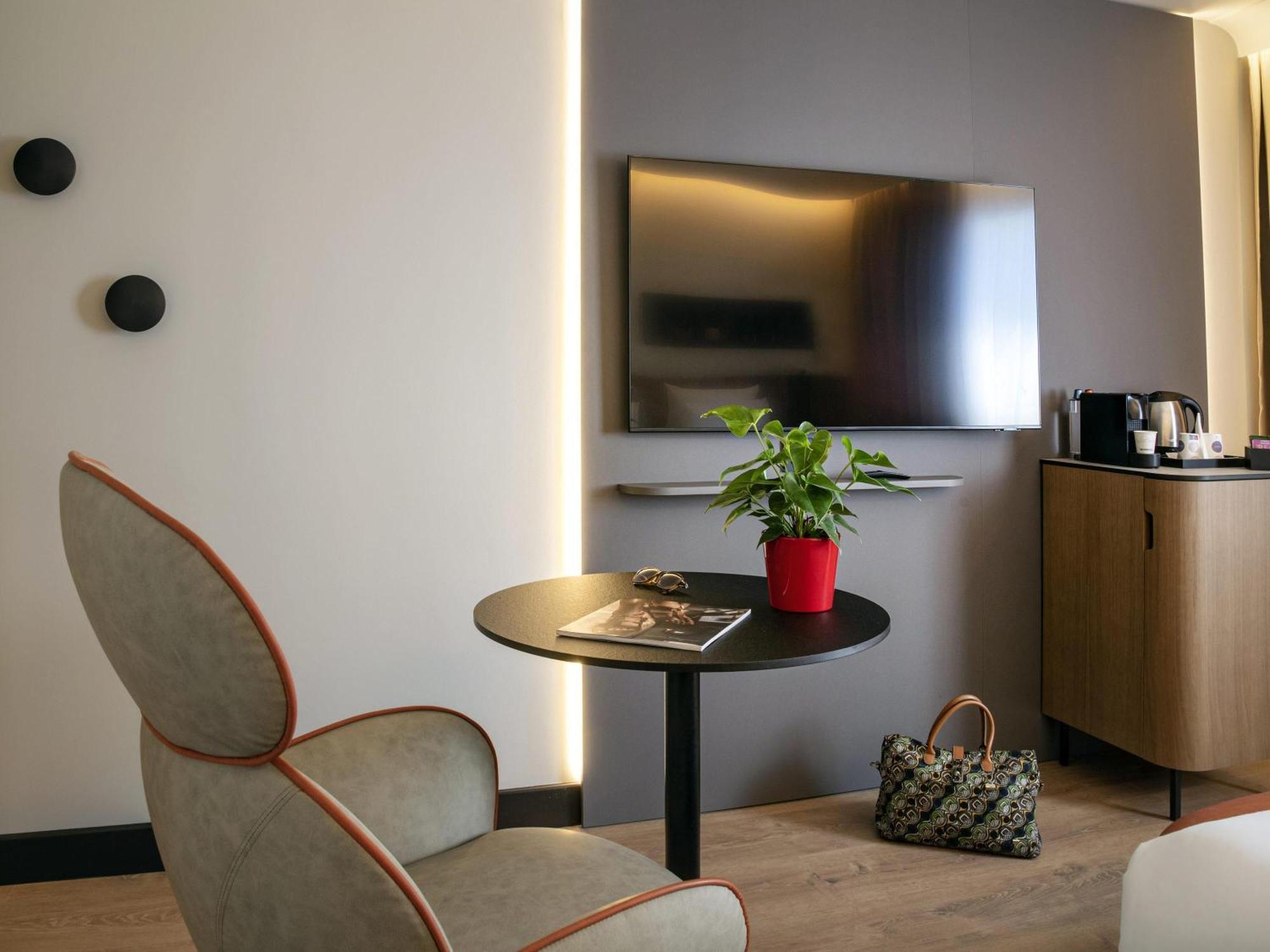 City Room