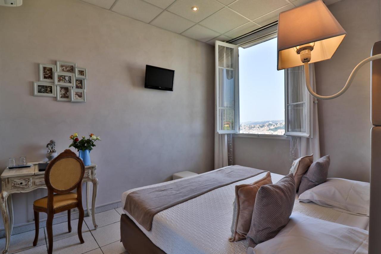 Twin Room with City View,695681253:JPEG